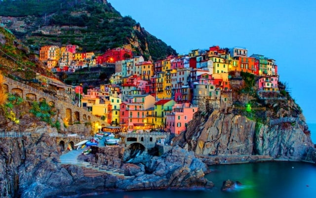Khám phá vùng Cinque Terre - thiên đường du lịch đầy sắc màu tại Ý
